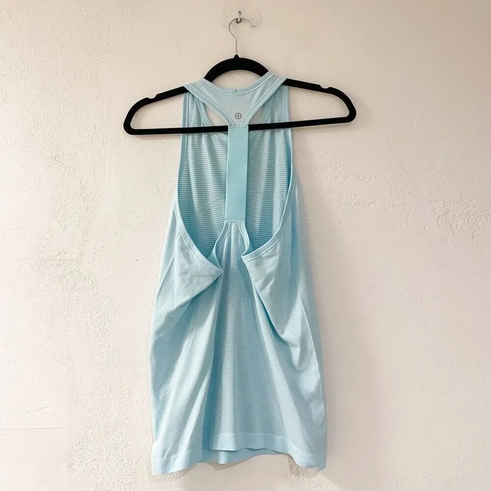 Lululemon Swifty Tech Racerback Tank Top in Blue Stripe Size 8